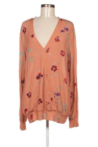 Дамска блуза, Размер L, Цвят Многоцветен, Цена 3,04 лв.