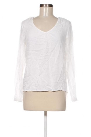 Γυναικεία μπλούζα Beloved, Μέγεθος S, Χρώμα Λευκό, Τιμή 2,88 €
