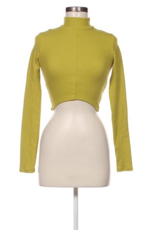 Дамска блуза Bershka, Размер S, Цвят Зелен, Цена 15,50 лв.