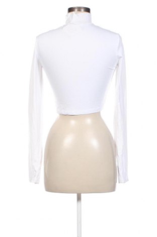 Дамска блуза Bershka, Размер L, Цвят Бял, Цена 19,00 лв.