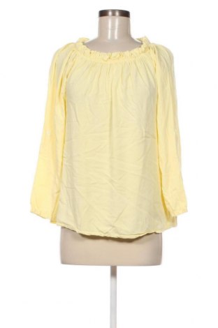 Дамска блуза Blind Date, Размер S, Цвят Жълт, Цена 3,99 лв.