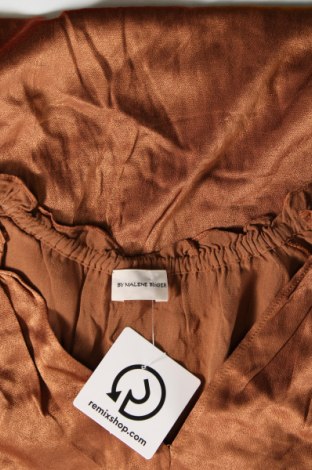 Γυναικεία μπλούζα By Malene Birger, Μέγεθος L, Χρώμα Καφέ, Τιμή 10,89 €