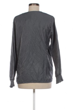 Damen Shirt Cream, Größe M, Farbe Grau, Preis 3,08 €