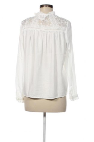 Γυναικεία μπλούζα Irl, Μέγεθος M, Χρώμα Λευκό, Τιμή 4,95 €