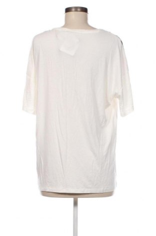Γυναικεία μπλούζα LC Waikiki, Μέγεθος XXL, Χρώμα Λευκό, Τιμή 24,74 €
