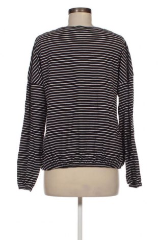 Γυναικεία μπλούζα Lefties, Μέγεθος M, Χρώμα Μαύρο, Τιμή 15,98 €