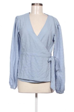 Дамска блуза NA-KD, Размер M, Цвят Син, Цена 7,20 лв.