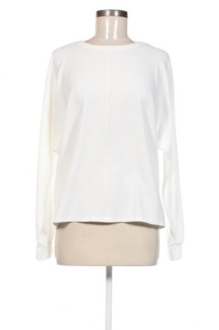 Дамска блуза Opus, Размер M, Цвят Бял, Цена 27,54 лв.