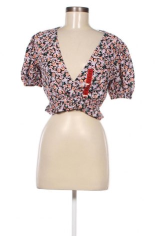 Damen Shirt Pull&Bear, Größe M, Farbe Mehrfarbig, Preis 3,84 €