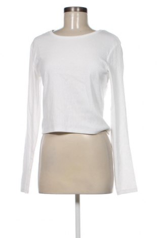 Γυναικεία μπλούζα Pull&Bear, Μέγεθος XL, Χρώμα Λευκό, Τιμή 5,59 €