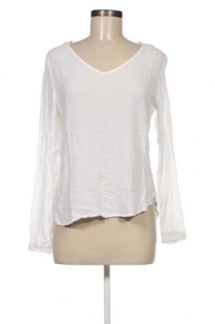 Damen Shirt Q/S by S.Oliver, Größe S, Farbe Weiß, Preis 3,34 €