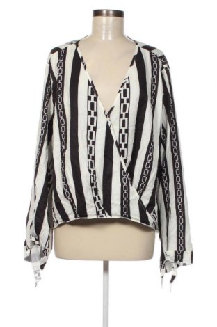 Дамска блуза SHEIN, Размер 3XL, Цвят Многоцветен, Цена 8,36 лв.