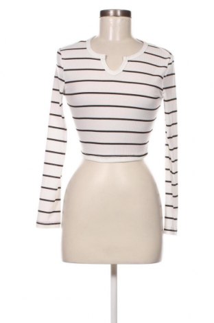 Дамска блуза SHEIN, Размер XS, Цвят Бял, Цена 4,68 лв.