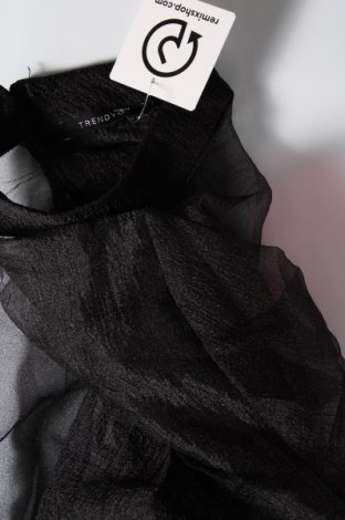 Damen Shirt Trendyol, Größe M, Farbe Schwarz, Preis 16,70 €