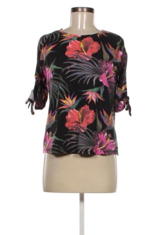 Γυναικεία μπλούζα Yfl Reserved, Μέγεθος M, Χρώμα Πολύχρωμο, Τιμή 3,89 €