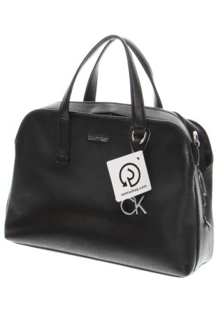 Дамска чанта Calvin Klein, Цвят Черен, Цена 121,20 лв.