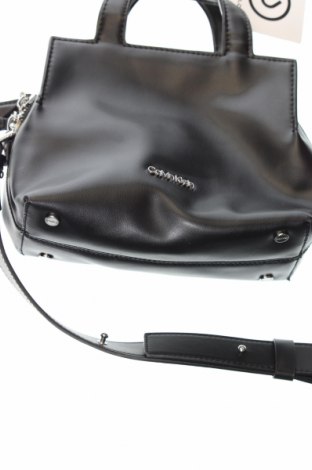 Дамска чанта Calvin Klein, Цвят Черен, Цена 218,00 лв.