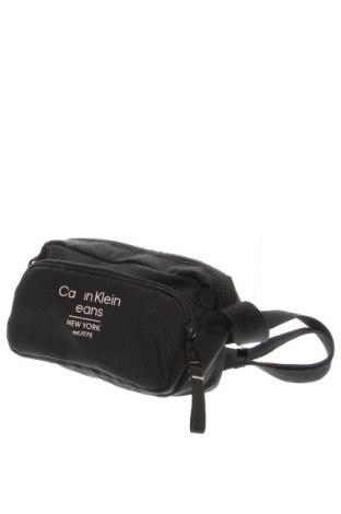 Дамска чанта Calvin Klein Jeans, Цвят Черен, Цена 53,95 лв.
