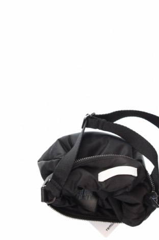 Дамска чанта H&M, Цвят Черен, Цена 18,43 лв.