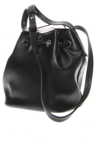 Дамска чанта Hugo Boss, Цвят Черен, Цена 110,15 лв.