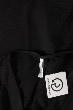 Дамска риза Amisu, Размер S, Цвят Черен, Цена 5,25 лв.