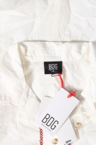 Γυναικείο πουκάμισο BDG, Μέγεθος S, Χρώμα Λευκό, Τιμή 3,71 €
