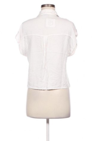 Дамска риза Bershka, Размер L, Цвят Бял, Цена 10,04 лв.