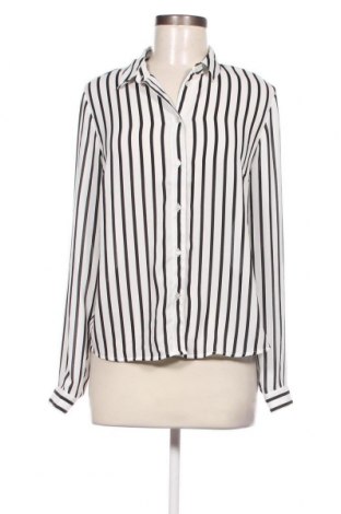 Γυναικείο πουκάμισο H&M Divided, Μέγεθος M, Χρώμα Λευκό, Τιμή 15,46 €