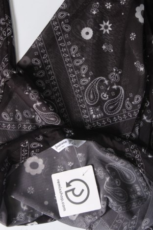 Γυναικείο πουκάμισο Stradivarius, Μέγεθος S, Χρώμα Μαύρο, Τιμή 3,25 €