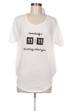 Γυναικείο t-shirt Jennyfer, Μέγεθος M, Χρώμα Λευκό, Τιμή 10,82 €