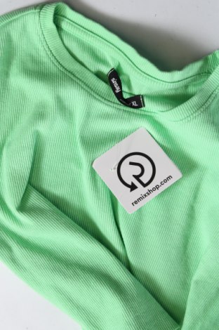 Γυναικείο t-shirt Sinsay, Μέγεθος XL, Χρώμα Πράσινο, Τιμή 3,19 €