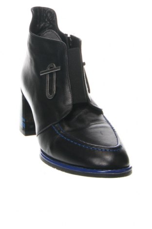 Dámské boty , Velikost 38, Barva Černá, Cena  858,00 Kč