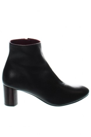 Dámské boty  Avril Gau, Velikost 38, Barva Černá, Cena  3 268,00 Kč