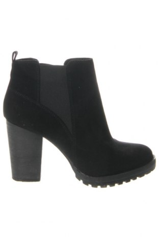 Botine de damă Bershka, Mărime 36, Culoare Negru, Preț 122,00 Lei