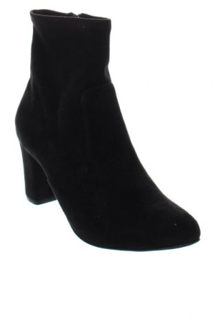 Dámské boty  Caprice, Velikost 40, Barva Černá, Cena  661,00 Kč