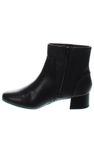 Dámské boty  Clarks, Velikost 36, Barva Černá, Cena  591,00 Kč