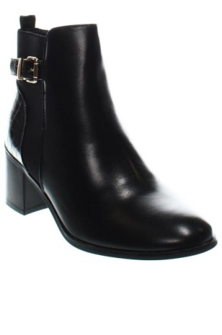 Γυναικεία μποτάκια Ideal Shoes, Μέγεθος 41, Χρώμα Μαύρο, Τιμή 18,09 €