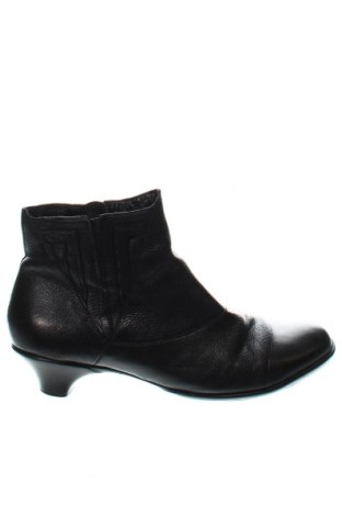 Dámské boty  Think!, Velikost 40, Barva Černá, Cena  868,00 Kč