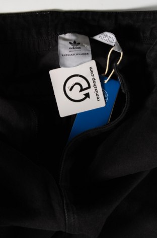 Дамски дънки Adidas Originals, Размер S, Цвят Черен, Цена 88,55 лв.