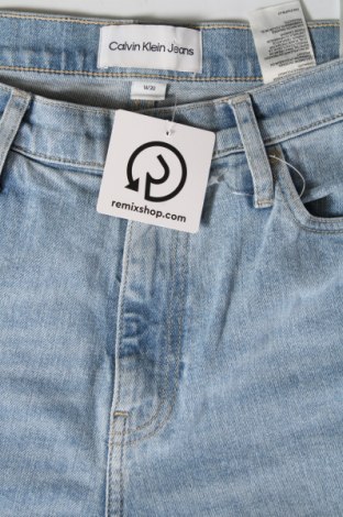 Γυναικείο Τζίν Calvin Klein Jeans, Μέγεθος S, Χρώμα Μπλέ, Τιμή 50,66 €