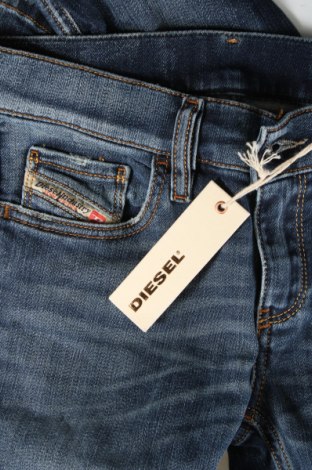 Damskie jeansy Diesel, Rozmiar M, Kolor Niebieski, Cena 179,87 zł