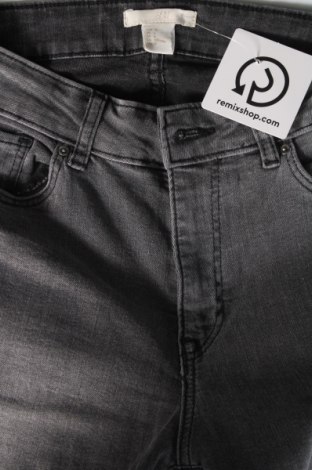 Damskie jeansy H&M, Rozmiar S, Kolor Szary, Cena 66,67 zł