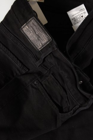 Damen Jeans Levi's, Größe M, Farbe Schwarz, Preis 20,67 €