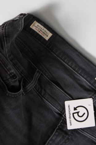 Damen Jeans Levi's, Größe XXL, Farbe Grau, Preis 82,99 €
