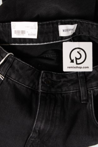 Damen Jeans Mustang, Größe M, Farbe Schwarz, Preis 44,85 €