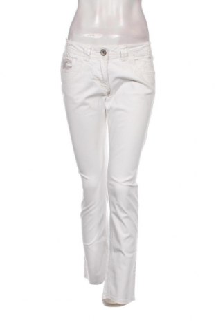 Damen Jeans Next Petite, Größe M, Farbe Weiß, Preis 3,03 €