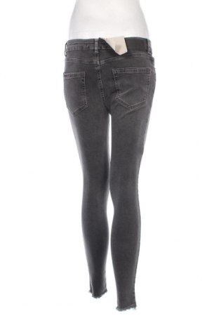 Damen Jeans Pieces, Größe S, Farbe Grau, Preis € 12,27