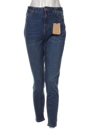 Dámske džínsy  Pieces, Veľkosť L, Farba Modrá, Cena  17,88 €