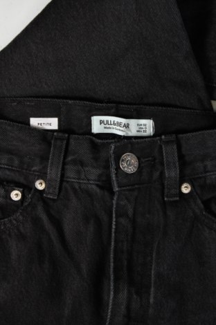 Дамски дънки Pull&Bear, Размер XXS, Цвят Черен, Цена 9,86 лв.