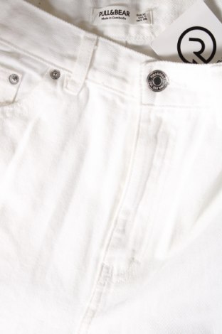 Damskie jeansy Pull&Bear, Rozmiar M, Kolor Biały, Cena 122,61 zł